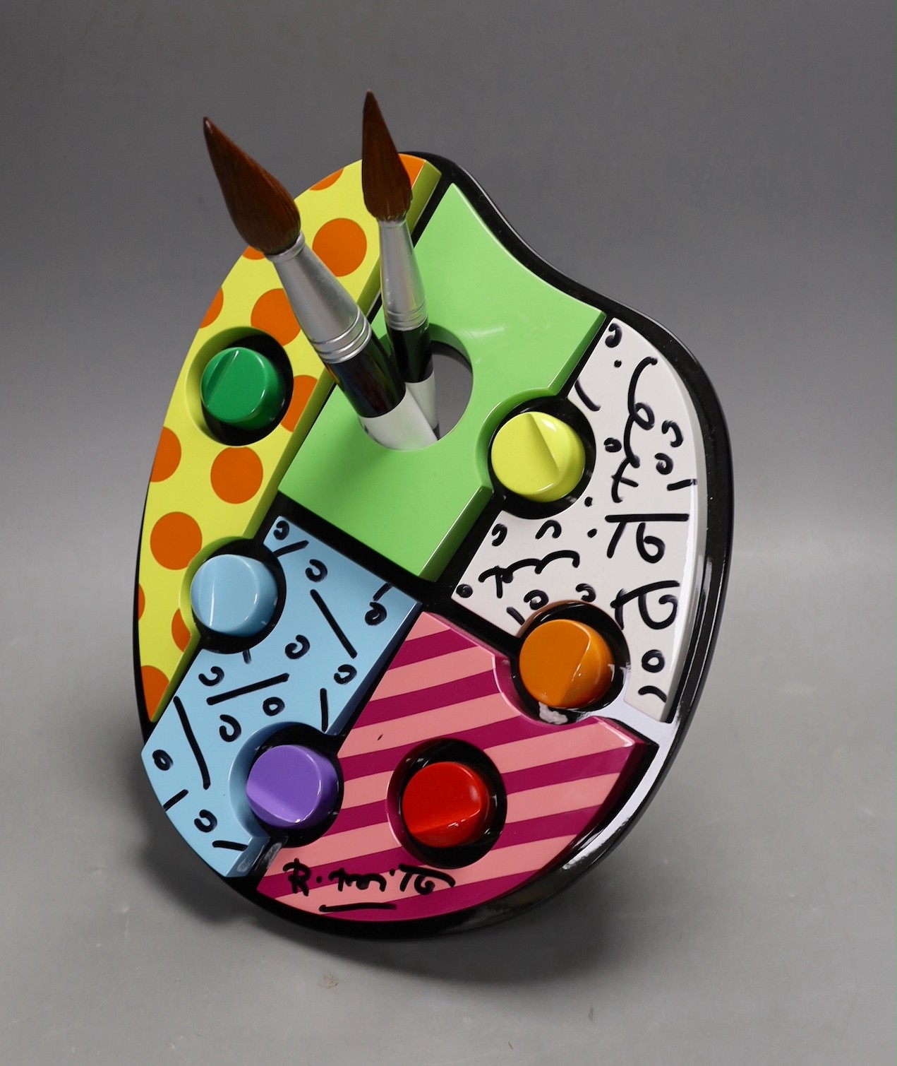 Romero Britto (Brazilian, 1963-), an artist palette wooden sculpture, 